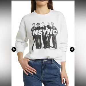 The VINYL ICONS vintage black & white
Nsync Crewneck Fleece Sweatshirt xs